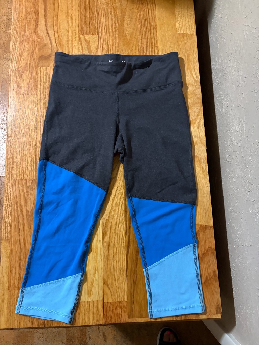 Xersion Capri Leggings